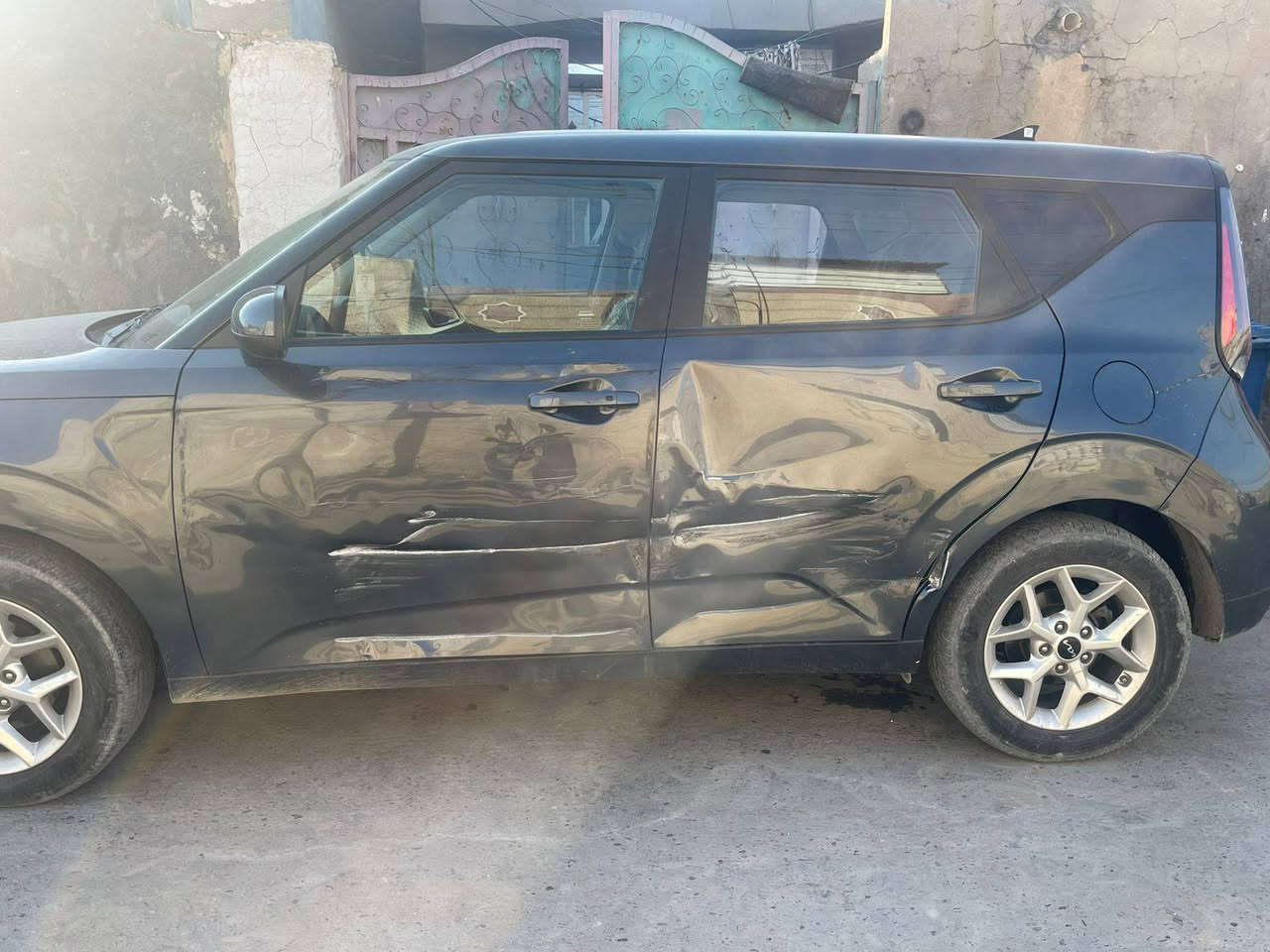 يالله
السلام عليكم 

لبيع كيا صول موديل 2023

رقم بغداد دولي 

موصفات

 فول تحكم ستيرن 

رادار امامي 

رادار خلفي

رادار جانبي

نقاط عمياء

تحديد مسار

وضعيات قياده 2(NORMAL,SPORT)

دشبول دجتل 

توقف ذاتي

كامره خلفيه دواره

ويل گب

محرك 2000 دوش 💪🏻💪🏻

شواصي كير محرك السياره كلها كفاله

حادثها دعاميات امريكا 
بيها ضربه بل بيبان بل عراق 👍🏻

صور الحادث بلمنشور 👇🏻

السعر 160$

بغداد حي الجهاد

للستفسار:‭0770 811 1227
