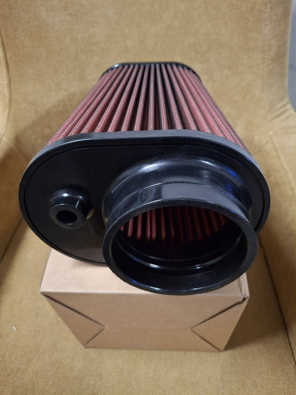 شوتة رياضي للبيع جديدة بعدها بالكارتون نفس الموبار طبق الاصل وبيها صوت فخم واداء راقي السعر ٦٠ الف 
درع دعامية امامي تشالنجر جديد غير مستخدم السعر ٤٥ الف 
مساعد فيت بم اصلي تفصيخ مبدله قبغ فقط وياه فلتر بور ستيل السعر ٣٥ الف 
قبغ دبة ماء راديتر اصلي مكسيكي وياه الجوين السعر ١٥ الف 
***********
