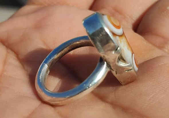 سليماني قديم لون مختلف حجم خنصر قياس ١٨ للبيع *********** وات ساب
