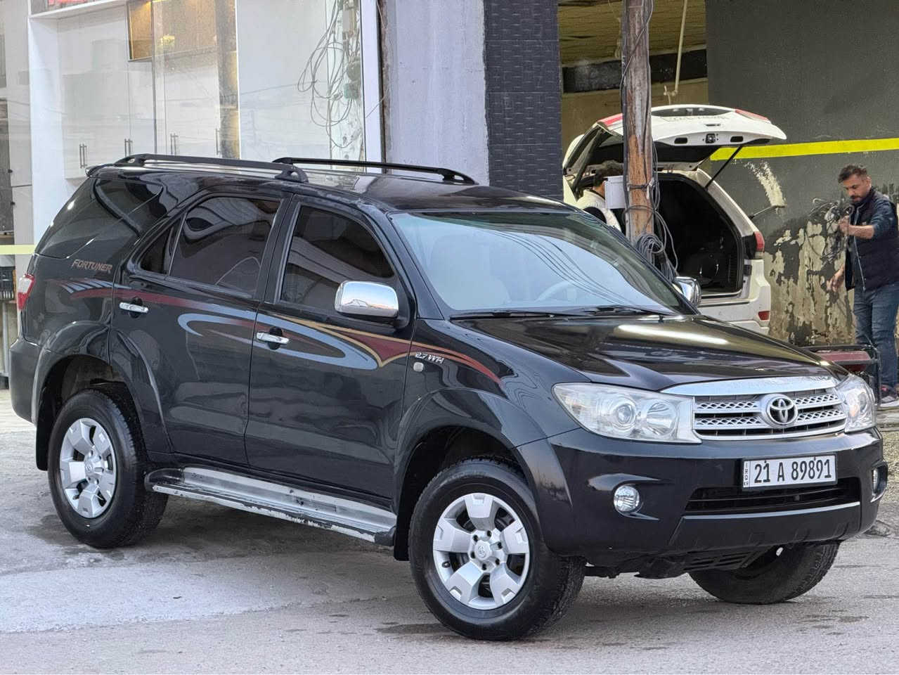 فۆرچنەر 2011 سێ پارچە بۆیاخ بێ دەعم و لێدراو دەبڵ ئەکسل و سەنەوی تازە چوارتایەی تازەی لە ژێرە گێرو مەکینە بەشەرت نەکراوەتەوە و تەبرید بەشەرت سۆنەرم داناوە
شوێن  هەڵەبجەی  تازە 
***********
***********
 تکایە موشتەری  نیت  سەرمان مەیەشێنە السليمانية, العراق
