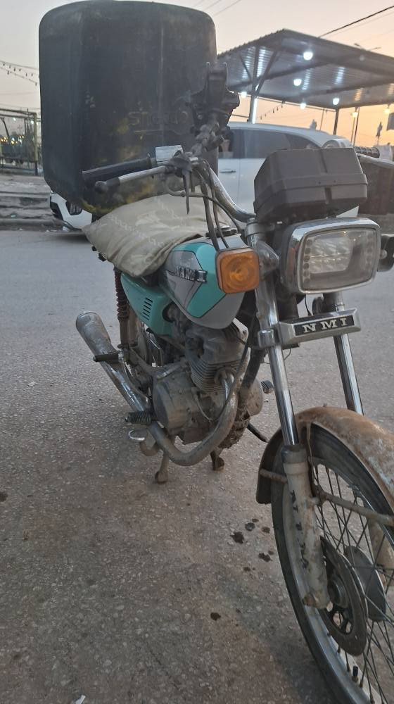 دراجه اوراق اصولي البيع مكينه  جديده بس بيه نضوح قليل 350 المكان المسيب حي المعلمين الرقم *********** واتساب فقط
