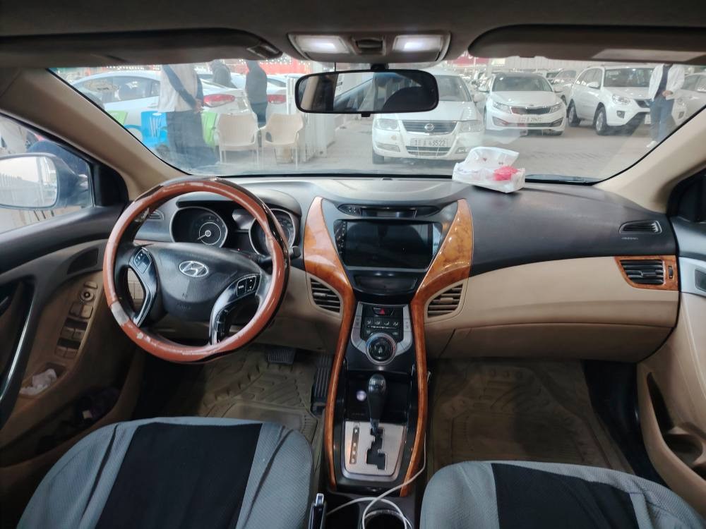 سلام عليكم ورحمة الله وبركاته النترا 2014خليجي فول عده البصمه بيها بارد بصفحة الصدر ونص باب الخلف لصدر صبغ  والهلاليه مال جاملغ الخلفي جهة السايق صبغ فقط القماره بيها كارت وخشم لبنيد كارت رقم اربيل وكاله تحويل ب اسم كردي حاداديه 70٪ نضافه شوفة عينكم بيها تقشير السياره محتاجه بوليش وتكحيل اني ما اكدر ملتزم بشغل ف ما الحك واني خادم متواجد واتساب   رقم الهاتف ***********
النجف الكوفه شارع عبد العال 
السعر (120) بيها مجال قليل السياره تحتاج جناي المو شراي لا يتعبني يرحم امواتكم
