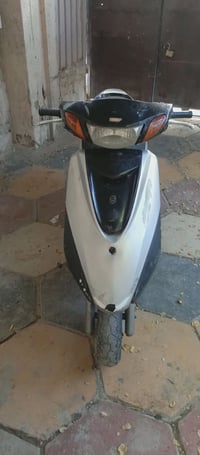 دراجه بريز نظيفه للبيع مكاني بغداد رقم تليفون 07745652310