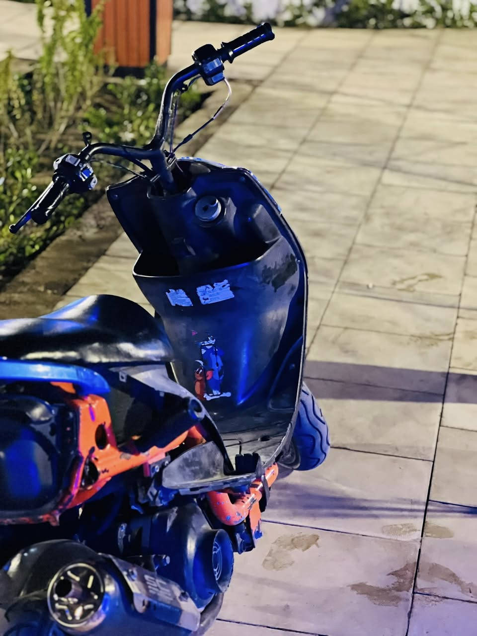سلام عليكم دراجة للبيع ماكس عدله بوشة 55نكرة سلف بي وقت         السعر 350 وبيه مجال المكان بغداد المحمودية  النتصال على***********
