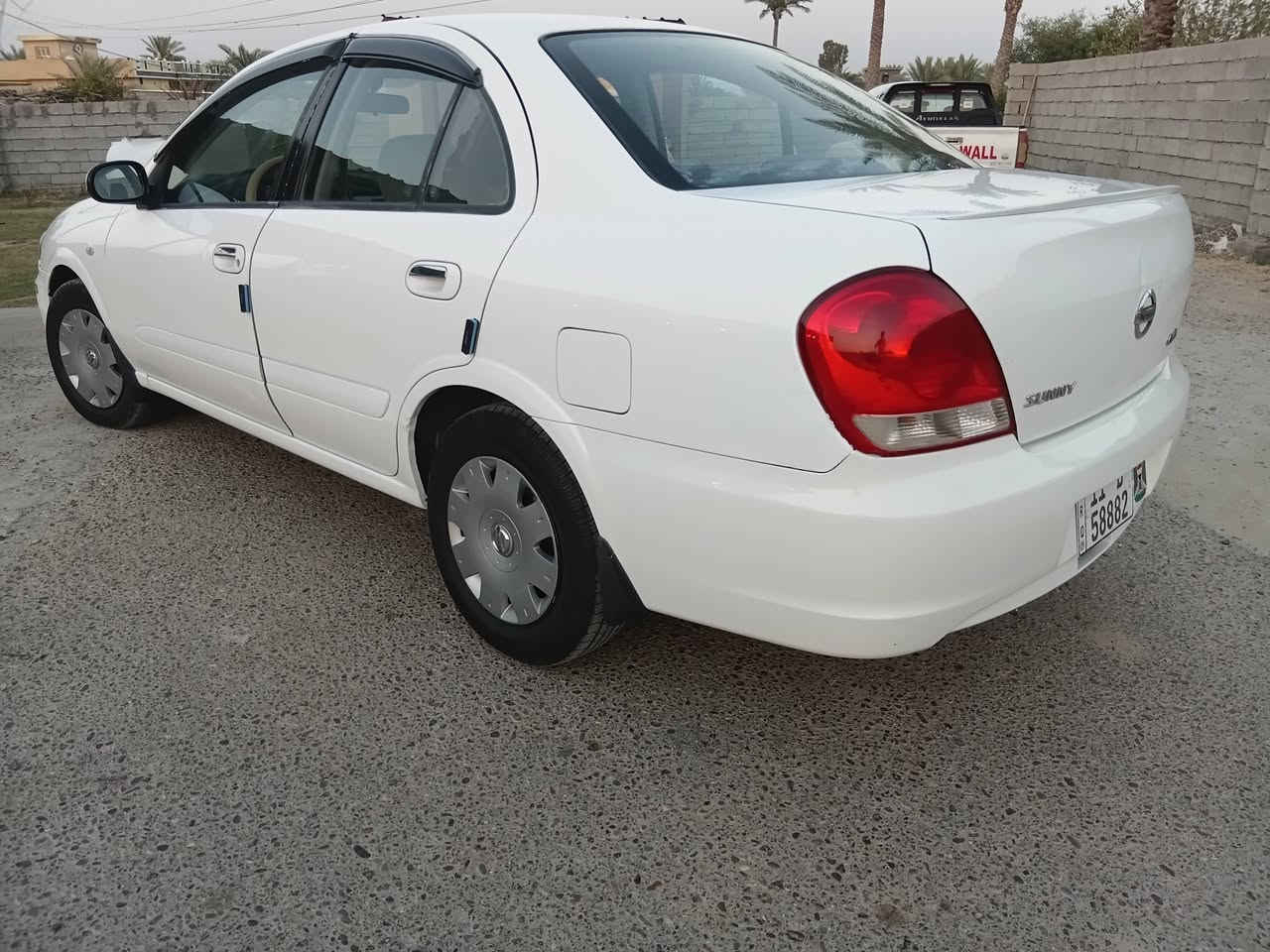 بسم الله تعالى و على بركة الله 
للبيع نيسان سني ياباني موديل 2010 محرك قبق اسود
كير اوتماتيك
مكفولة كفاله عامة من الصبغ والتبديل فقط بارد بسيط قليل
محرك كير مكفول بأذن الله تعالى
تبريد ثلج
تخم تاير جديد 
رقم بغداد انكليزي بأسمي تحويل مباشر بأذن الله تعالى
مكاني بغداد ابو غريب
السعر ١٠٧  و بيها مجال ان شاء الله تعالى
***********
