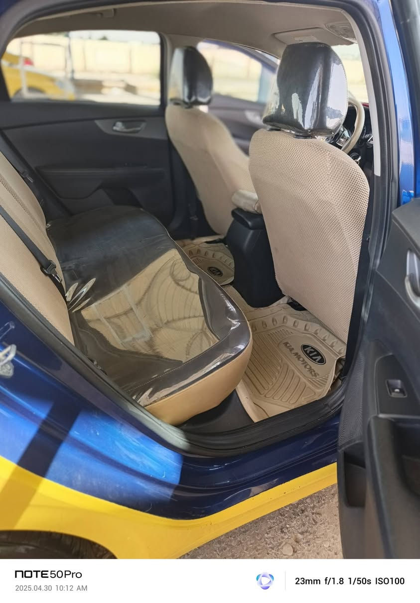 فورتي اصفر رقم بغداد موديل ٢١ 
سيارة جاهزة ما بيها نقص 
كير اي تي 
***********
