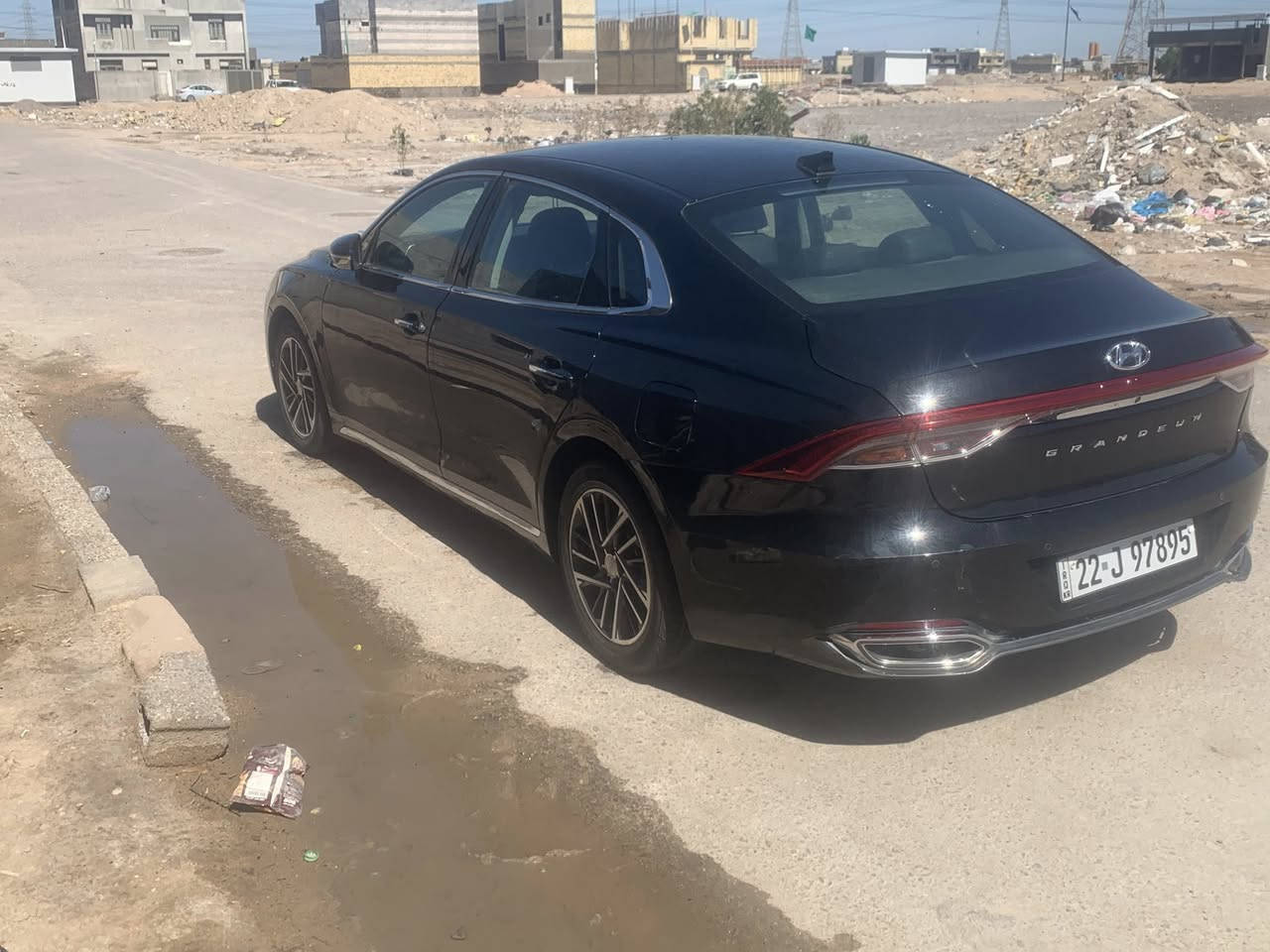 ازيرا 2022 غاز رقم اربيل 
مكفولة من الضربة  بيها بنيد مبدل 
و 3 قطع صبغ بدون فتح. صبغ كوريا 
محرك 3000  غاز 
بصمه 
رادارات 
كشن كهرباءي 
شاشة كبيره متصله
حساسات اماميه خلفية
قيادة ذاتيه 
توقف ذاتي 
تخم تاير جديد كلش 
السيارة جاهزه وما ناقصها اي شي 
السعر 175 ورقه 
الاتصال ***********
البصره. القبلة
