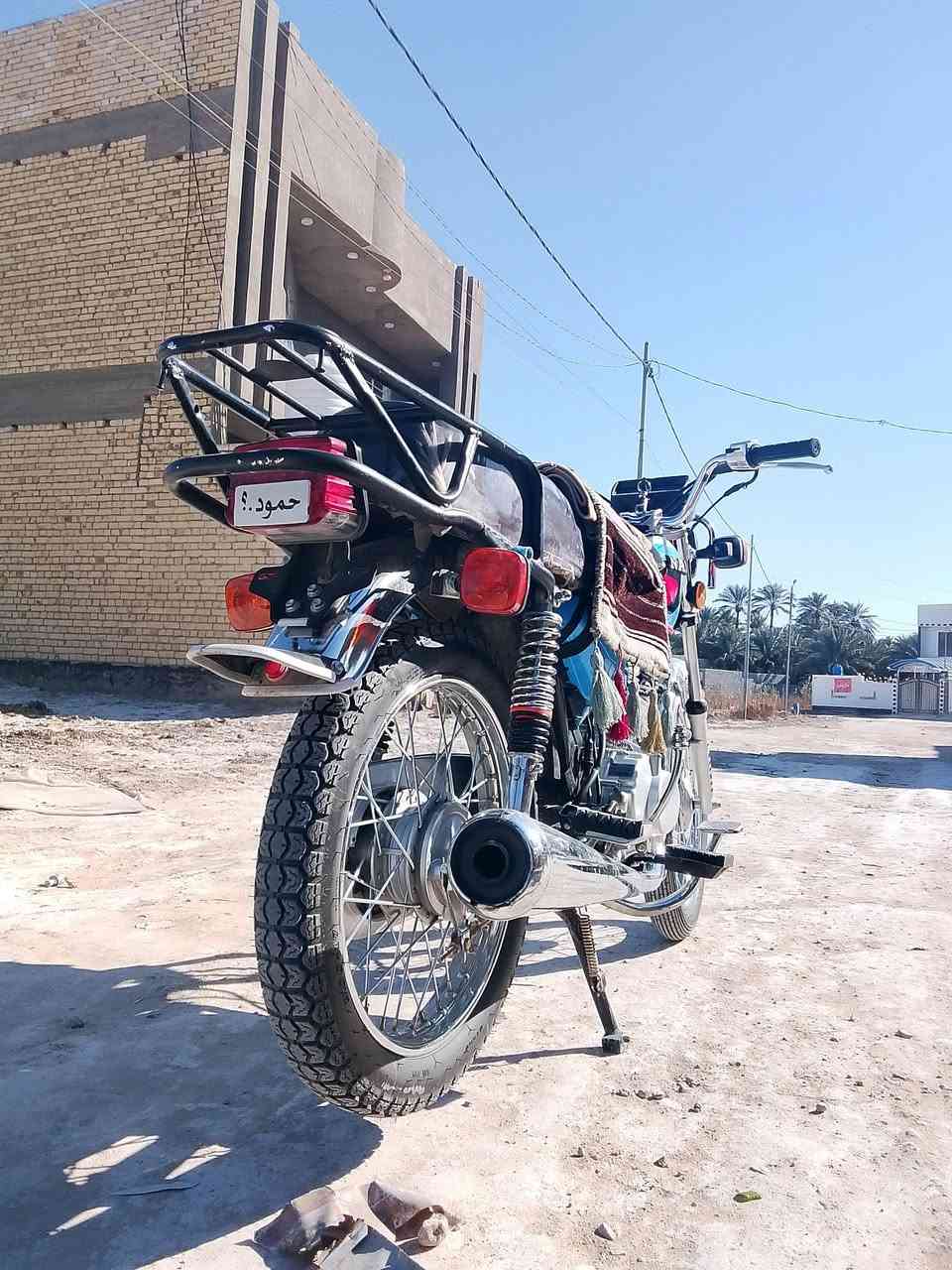 السلام عليكم دراجه نامه امتياز للبيع ب 700 وبيها مجال الشراي يتقدم‏‪***********‬‏
