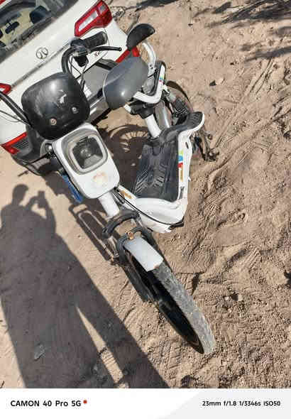 سلام عليكم دراجه شحن موديل 2023  بيسكل نضيف كشن طبي بطاريات نقص بريكات شغاله 3 سرع  ام بي تري مكان كربلاء طوريج 
سعر ١٤٠  وبي مجال بصيط  رقمي ***********
