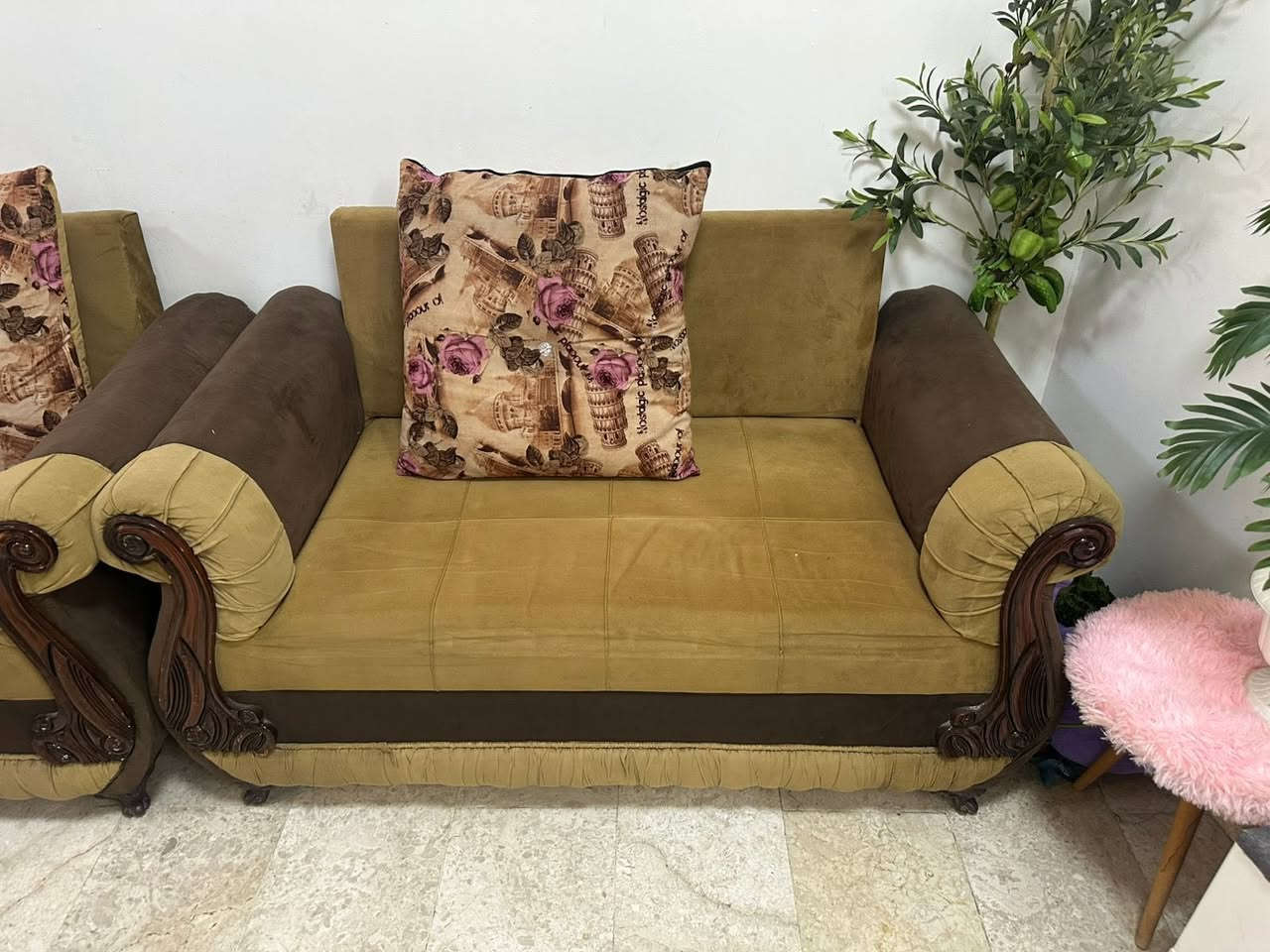 غراض للبيع مستعجله ع بيعتهم لغرض السفر كلمن وسعره


**إذا كنت صاحب هذا الإعلان وتريد حذفه لأي سبب، رجاءا أرسل رسالة إلى الدعم الفني**
