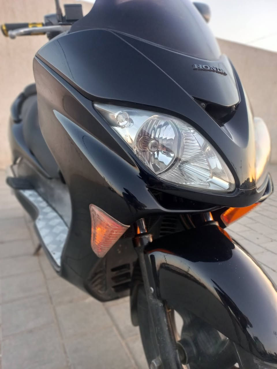 السلام عليكم دراجه فورزا 0,8 ٦كير ٣تحويلات
 مكينه كلجات جويتر خير من الله 
كهربائيات كيجات كله شغاله
 شلعه معدل فول تراي وين ميعجبك
 السعر مليون مكاني بغداد حي النصر 
***********
