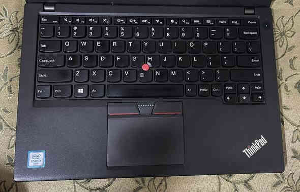 1.كوري i5
2. الجيل السادس
3. رام 16
4.كرت شاشه داخلي
5.الهارد ssd
6. المساحه 256
7. ويندوز 10 
8.مع شاحنه فقط
9.حجم الشاشه 12
10.النظافة 95% مثل ما موضح بالصوره
السعر 160 وبي مجال المكان موصل كراج الشمال الرقم***********
