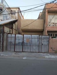 $ دار سكن ١٠٠متر طابق ونص فارغ للبيع بالثعالبة الأولى شارع جامع العطاء...