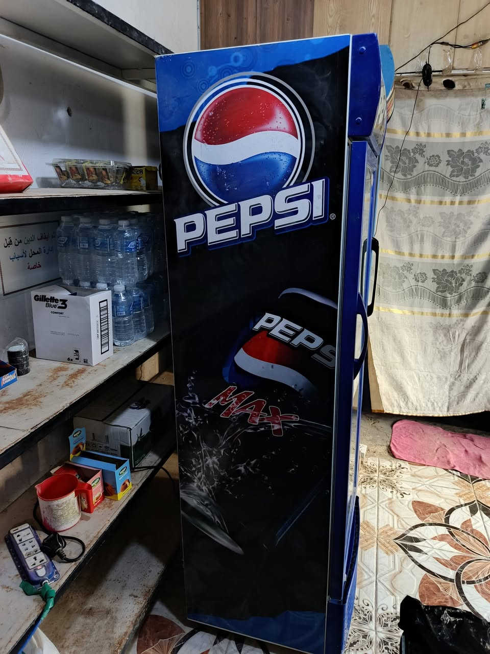 عارضه مشروبات للبيع السعر 300  بيها مجال


**إذا كنت صاحب هذا الإعلان وتريد حذفه لأي سبب، رجاءا أرسل رسالة إلى الدعم الفني**