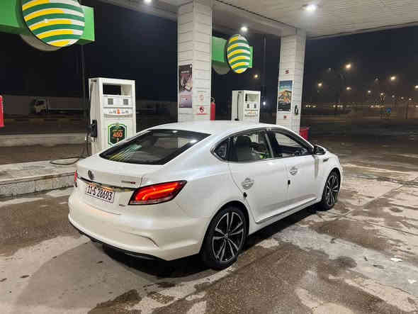 سلام عليكم mg6 موديل 23 داخل الضمان مكفوله كفاله عامه رقم بغداد بسمي تروفي فول اعله فئة برغي مابيه نقص وكلشي بيه داخل الضمان ماشيه 36 الف سعر السياره ب 133 وبيه مجال للشراي مكان السيارة بغداد للتواصل ***********
 واني بخدمتكم
