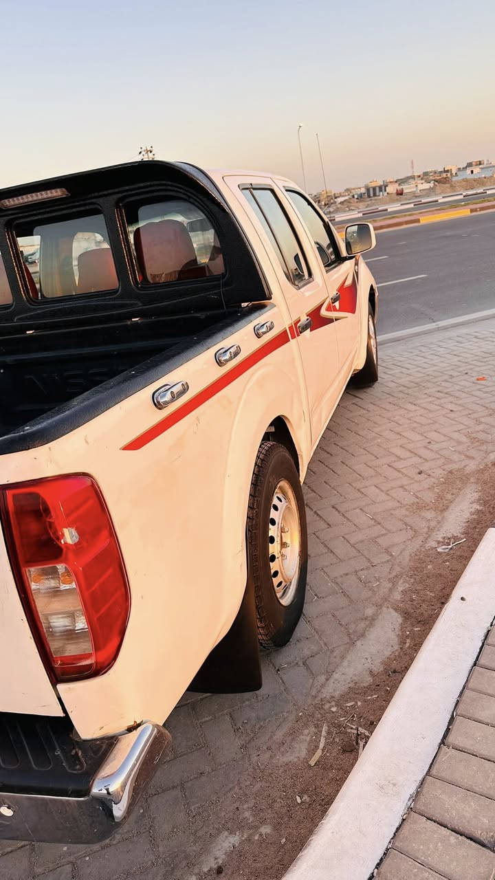 نيفارا 2014 اوتوماتيك بانزين ماشيه 300 الف لا تبخير ولا تنقيص سعرها 95 ورقه  سياره مكفوله من اي دعمه او كلبه رقم هاتف *********** رقمها كبل سبوع شاده نكليزي بصره
