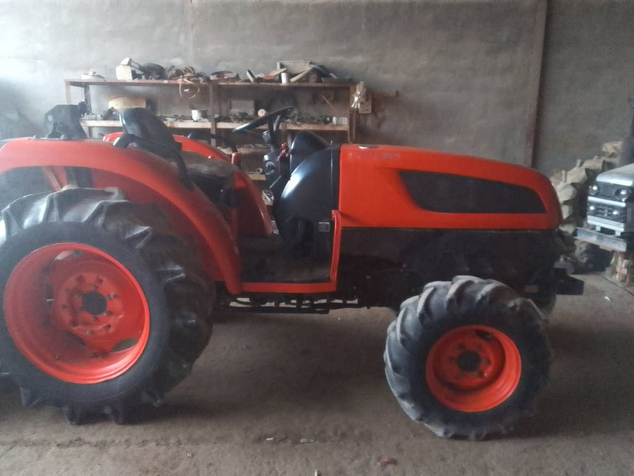 سلام عليكم كاروبه كيوتي للبيع العنوان الصويره للاستفسار الاتصال على الارقام التالية ***********/***********
