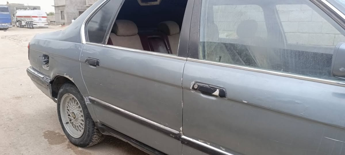 بيم 700 محور 2500 فيفيتي محرك وكير كفاله 
رقم بغداد 
سنويه 2026 
سياره جاهزه 
بيه صبق عام 
دواخل نضيفه شوف عينك 
سعر 28 
مكاني بصره قضاء الدير 
***********‏‪
‏‪***********‬‏
