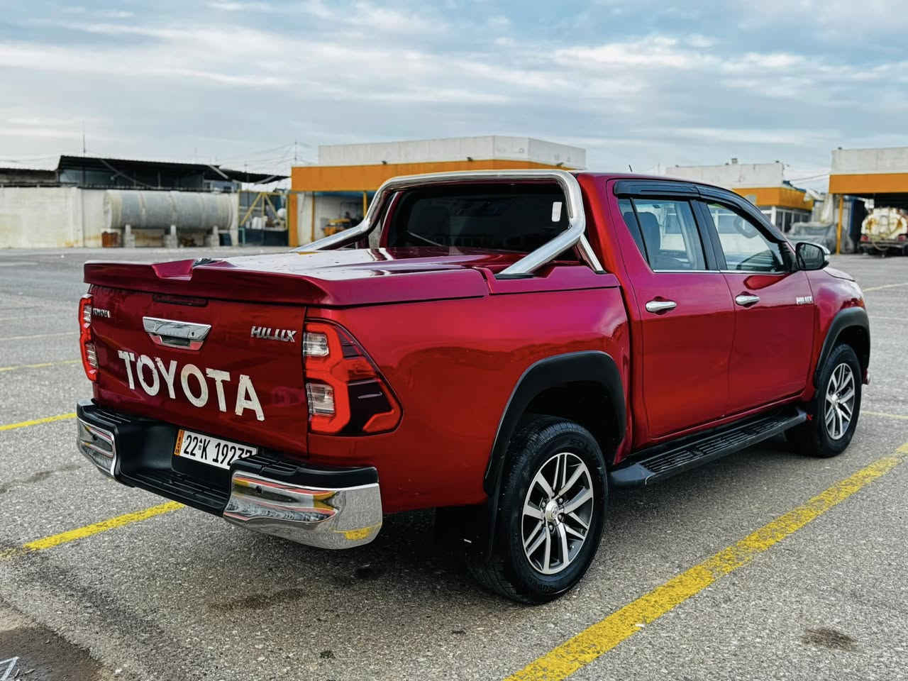 سلام عليكم 
للبيع بيكم هايلوكس كاز كاز ⛽️  دبل باتري 
2017 كفالة عام 
محرك بشرط برغي مامفتوح بي بقي ب حال شركة
مواصفات فورويل  بصمة كير توماتيك
فول واحدٍ ع واحد 
دينار مصرف مابي 
سنوي بسمي جديد 2030 هزة فحص جديد 
تخم تاير جديد 
تحويل ثاني يوم او وكالة
مكان سيارة اربيل
سعر 225
 
0781-7827171
0773-4554546
0750-4818448
