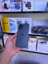 للبيع iPhone 13 Pro Max 📱 المواصفات: الذاكرة: 256GB ‏￼￼ شاشة تفسيخ.  ا...