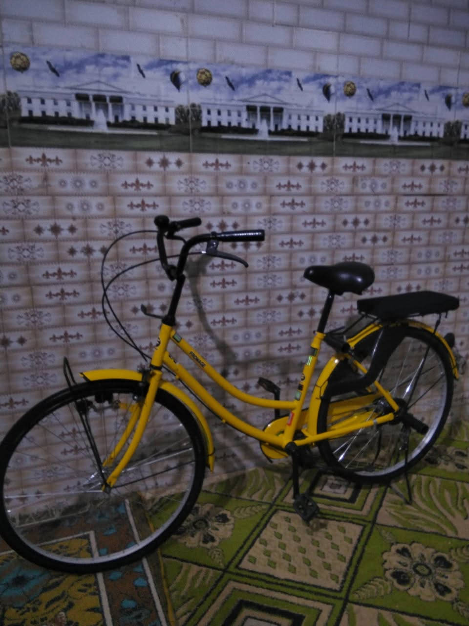 السلام عليكم بايسكل للبيع محافظه ميسان سعر 130 هذا رقم واتساب***********
