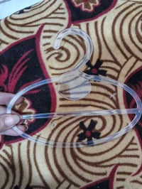 ٨٣ قطعة • علاقة شال • جديد