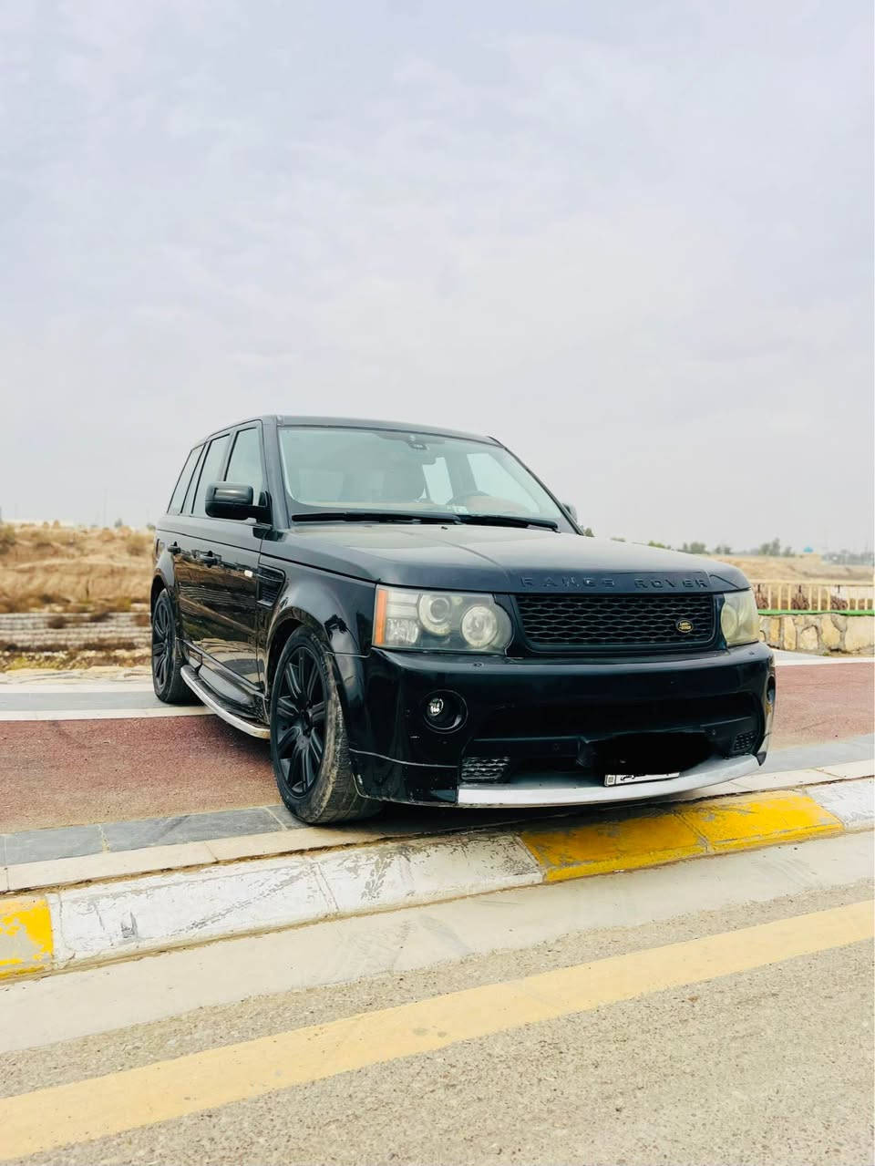 السلام عليكم للبيع او مراوس رانج روفر 2010 بدون سوبر يعني HS وارد أمريكي بدون حادث صبغ فقط قطعتن باب ومباوك جاملغ كير مكينه خير من الله  جولبسات شغاله صاعد نازل فول مواصفات سلايد روف حساس امامي خلفي كأمره 5 بصمات كشنات تدفئه تبريد كراسي كهرباء خزن ميموري تحكم ستيرن تدفئه بل ستيرن كهرباء داخل لونين بعد بيهه هواي مواصفات سياره يراد  الها ترتيب بصيط جدا   السعر مناسب جدا جدا للاستفسار *********** رقم بغداد مميز. ومكانها ديالى. يرهم مراوس بعقوبة, ديالى
