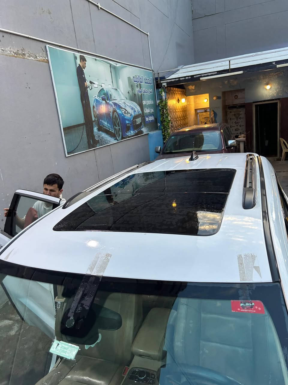 السلام عليكم
جيب 2020 امريكي لمتد  

سيارة رقم بغداد بسمي  تحويل ثاني يوم 

 الحادث جاملغ وبنيد 3 قطع 

-95ميل 

محرك  3600 6 سلندر

-بصمه

-تشغيل عن بعد 

-فقحة سقف بانوراما 

-منظومة زنون اصلية -

-جنطه كهرباء 

-كشن كهرباء ميموري 

-مقاعد جلد  

-ثلاث انظمه قياده

-كشنات تدفئه تبريد 

-شاشه لمس كبيره 

-نظام تثبيت سرعه 

وبعد بيهه مواصفات  

مكاني بغداد شارع فلسطين 

السعر 21$ بيها مجال  

للأستفسار ***********
