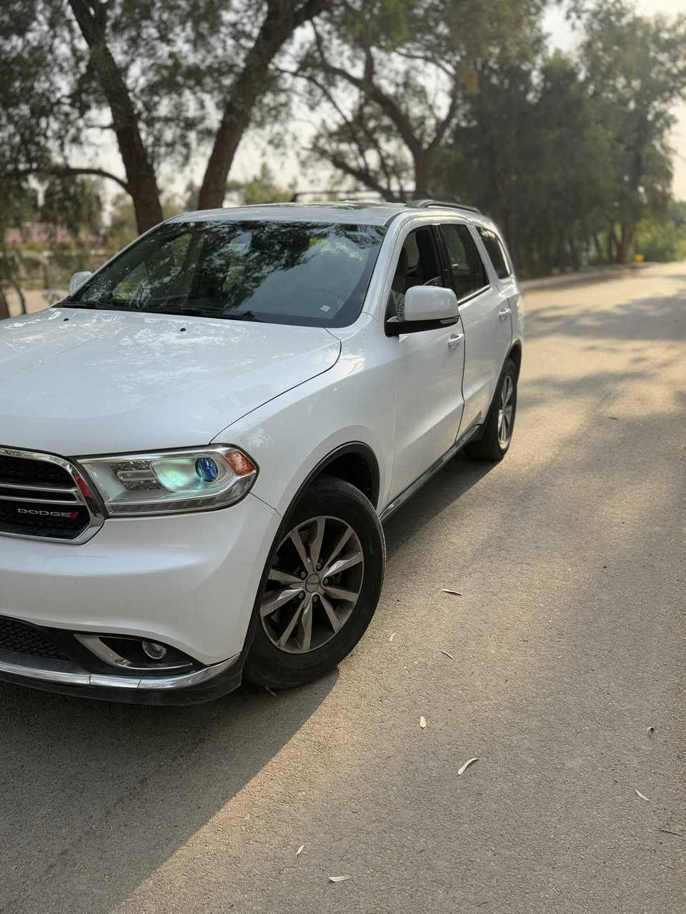 السلام عليكم 
دوج دورنكو موديل ١٦ فول فول  وكاله شركة هارلم سياره خليجي ماشي فقط ٦٢ الف مايل سياره مكفوله من كل النواحي  بيه ملاحظتين صغار فقط مكان تواجد السياره كركوك سعر ٢٥٥ وبي مجال  
للاستفسار على الرقم 
***********
