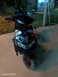 ماطور شحن لبيع دبل بطاريات6 دبل شاحنات 2 وخوذه السعر مناسب 750وبيه مجا...