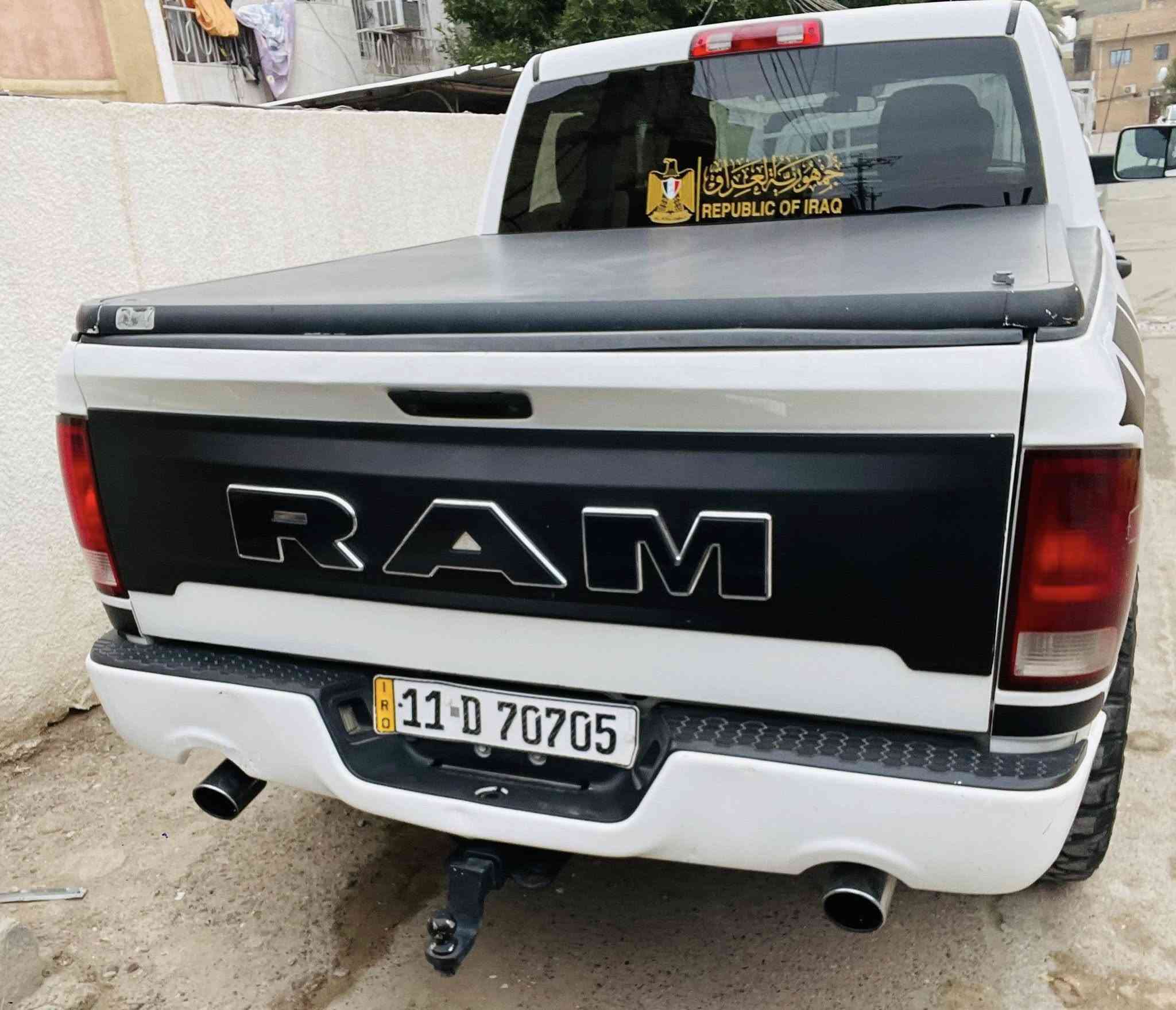 السلام عليكم دوج رام 1500 كلاسك مرفعة 2ونص انج تخم تاير حجم 37امريكي الصنع مزود سياره حجم المكينة 5700 8سلندر سياره مصروف عليه خير من الله كير مكينه اكسل كفاله عنوان السياره بغداد البياع رقم الهاتف ***********او *********** (للبيع او للمراوس)
بيه مكانات صبغ
سعر سياره١٦٥ورقة 
موديل ٢٠١٨

سياره احله من الصور بهواي
