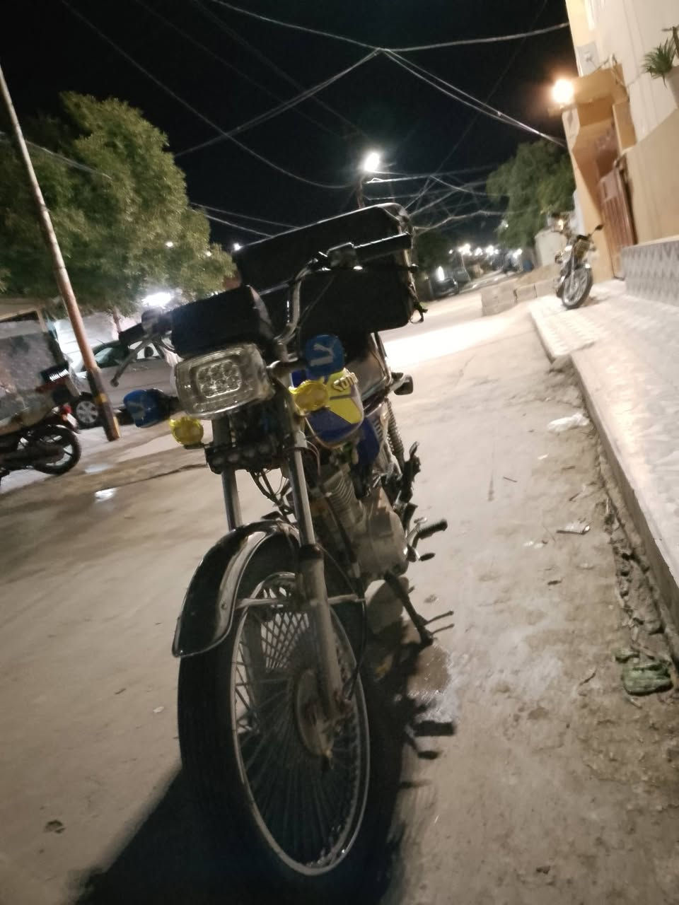 السلام عليكم تايكر موديل 19 محدثه 23 محرك كفاله نظافه 100%*********** شرايتك على رقم🔥🔥📞📞
