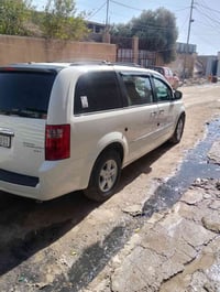 دودج كرفان للبيع موديل 2010 منظومه غاز بيها سانويه مجدده 07508827645 س...