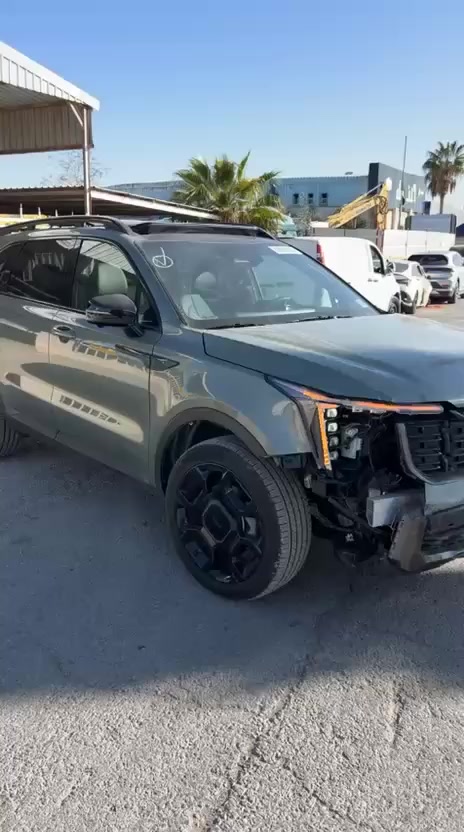 السلام عليكم....سورنتو 2025 X_LINE اعله مواصفات...
_تبريد + تدفئه مقاعد امامي
_تدفئه مقاعد خلفي
_بنوراما
_خزن ميموري
_كل أوضاع القياده موجوده بيه
_5كامرات
_المرايه الوسطيه تجي شاشه كامره
السياره اعله فئه بلسورنتو مناقصه شي كامله مصلحه سستم ايرباك راجع بلادي....يرادله فقط لايت و الدعاميه موجوده قطعته تصلح فايبر....مكاني السياره بعمان تدخل كتاب شهداء او على اربيل عادي....سعره بعمان قفل 223 ورقه للإستفسار *********** او ***********
