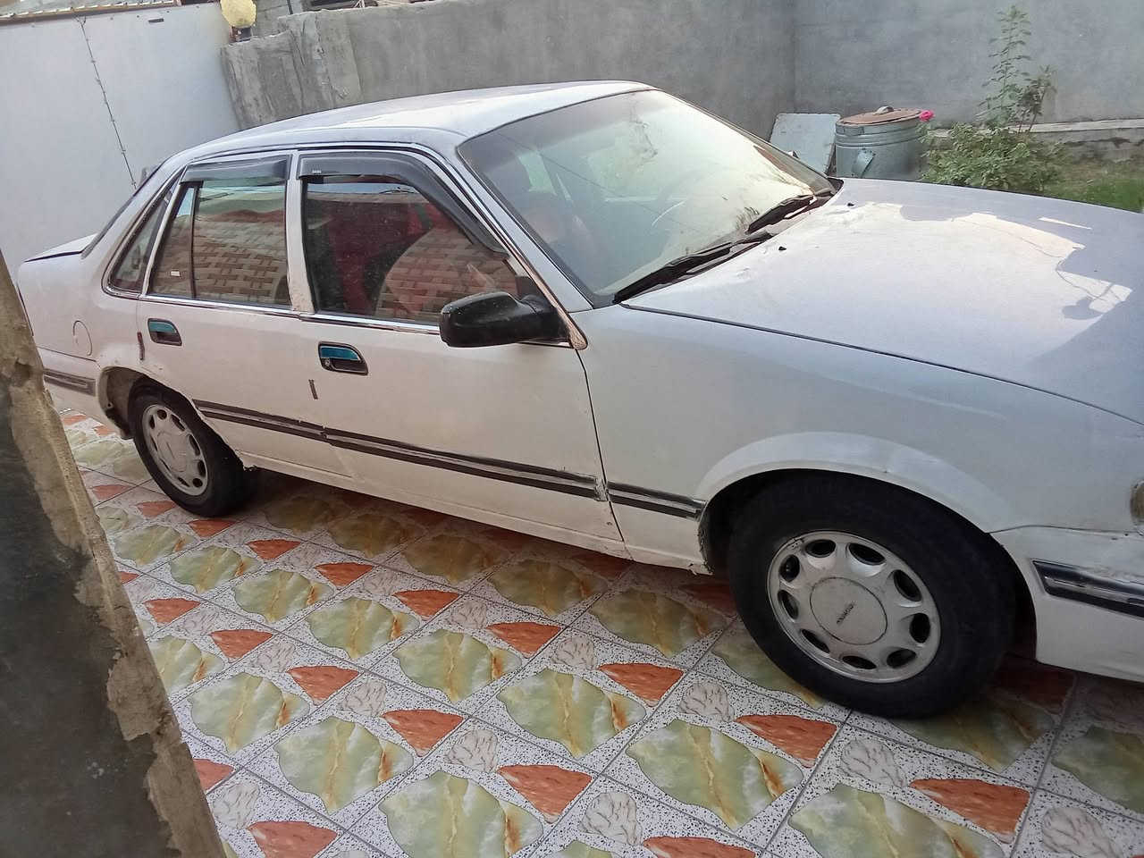 السلام عليكم ورحمة الله وبركاته برنس موديل 95رقم بغداد مكينه بيها بخار خفيف كير اتو سياره جاهزه من كلشي حداديه اماميه وخلفيه خير من الله كهربائيات كلها شغاله تشغيل بصمه لايت زنون سنويه نافذه. ينزل من السعر    السعر 31وبيها مجال لطيبين مكان السياره جبله 
***********.  ***********

