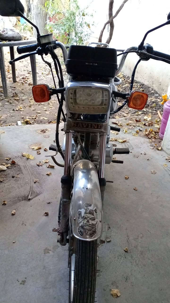 للبيع دراجه سيفان موديل ٢٠١٧ مكاني بعقوبه ناحية العبارة
للاستفسار اتصال ***********
