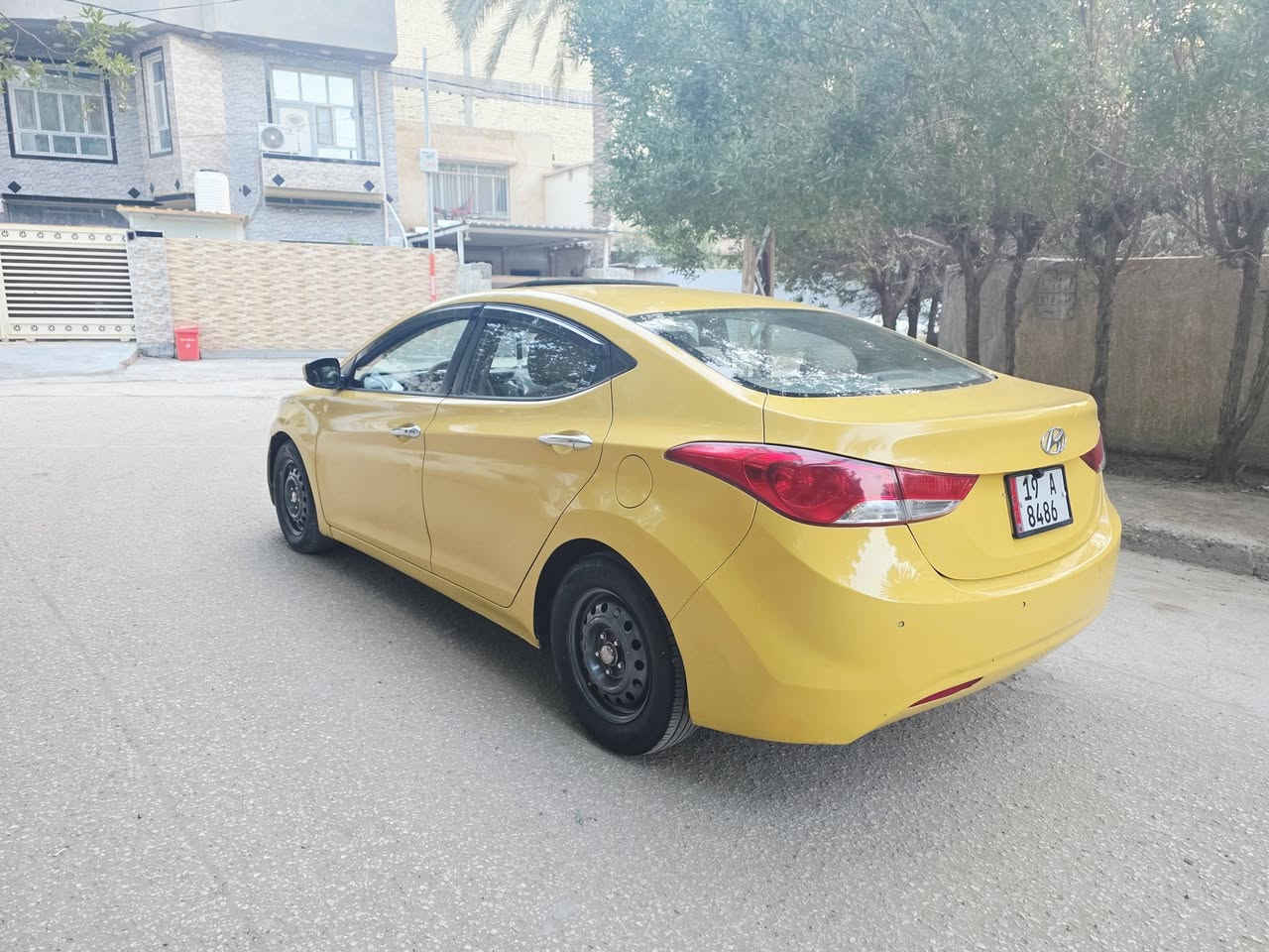 النترا 2013 خليجي سيارة مكفولة كفالة عامة فول موصفات فتحة بصمة  فول للاخير مكينة وكير وحدادية كل وضع شركة هيئة غرامات مصفرة رقم دولي سيارة كل نقص ما بيه السعر 97  رقمي *********** مكان السيارة حلة المركز
