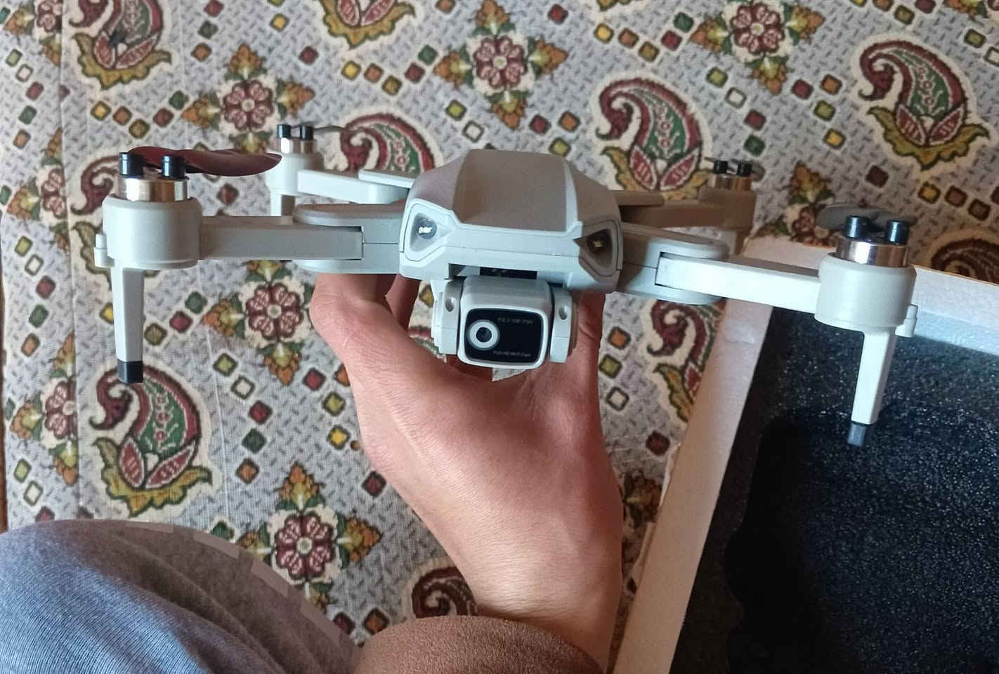 درون L900 سعر 60 ألف توصيل موجود 🚛


**إذا كنت صاحب هذا الإعلان وتريد حذفه لأي سبب، رجاءا أرسل رسالة إلى الدعم الفني**