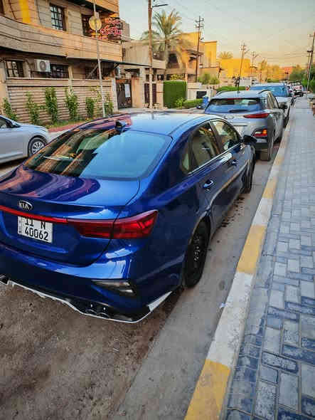 فورتي ١٩ كندي رقم بغداد كير AT مكينه ٢٠٠٠ جاملغ وبنيد تبديل يعني قطعتين بيها بارد ببن الجامغ والباب ماشيه ٨٤ الف كيلو تخم تايرات جديد منظومه تبريد جديده لايتات led كشاف عدد ٢  السعر ١٣٠ وبيها مجال للطيبين السياره بااسمي سنويه جديده وهزه تحويل ثاني يوم ***********
