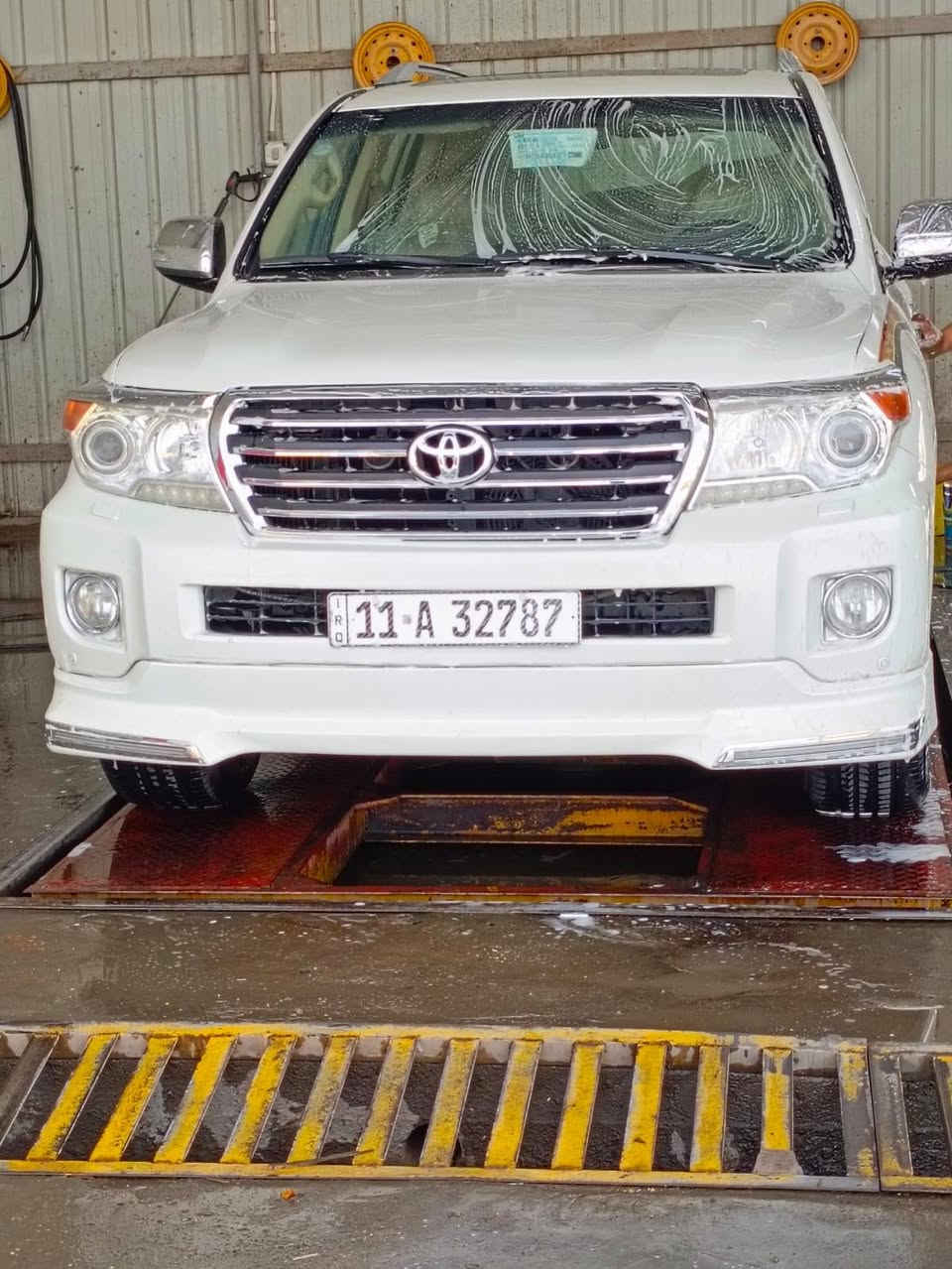 سلام عليكم ورحمة للبيع لاندكروز فول واحد على واحد بريم ماشي ٩٣ مكفول كفال عامه السعر ٤٣٠ وبيهامجال ***********
