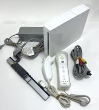 Wii أوروبي • كامل ملحقاته • غير مهكر