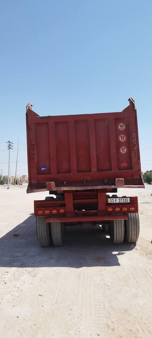 مقطوره للبيع مكان نجف طول ٧ وربع تخم تاير سعر ١٣٥ ورقه ***********
