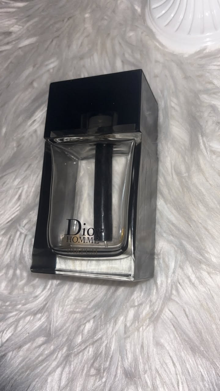 زجاج للبیع !!
دیور هوم بارفام اصدار قدیم اصدار ٢٠٢٢ اصلي بضمان فقد هناک مشکلە اوتومایزر


**إذا كنت صاحب هذا الإعلان وتريد حذفه لأي سبب، رجاءا أرسل رسالة إلى الدعم الفني**