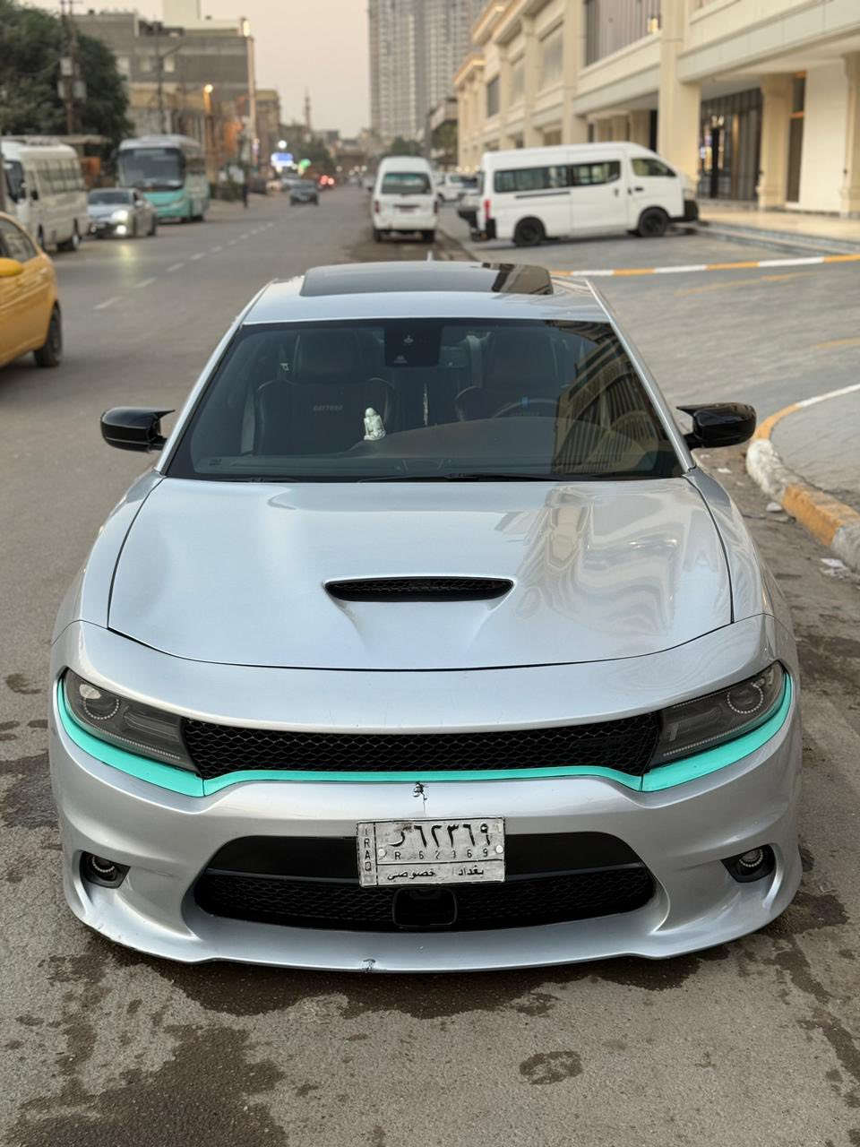 السلام عليكم جارجر دايتونا اصل 
8 سلندر 5700 
مختم دايتونا 
فتحه سقف
نظام جكات و رفع S1
اكزوس رياضي كورسا ينسد و ينفتح
اكسل مقفول SRT
حادثها بجم كبس 
صبغ عام
السعر 17600$قابل للتفاوض 
رقم الهاتف ***********
