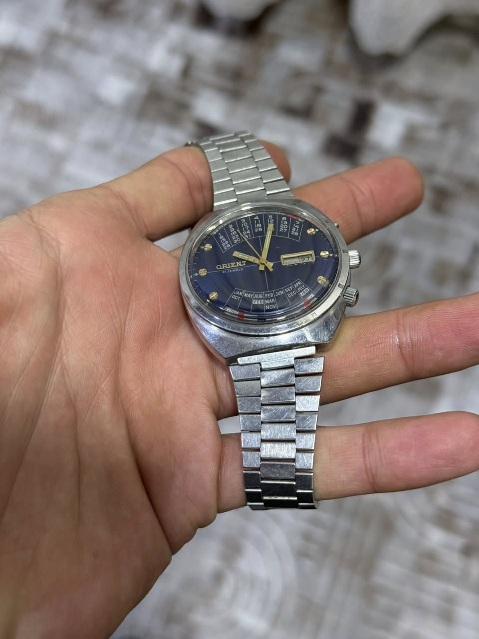 ساعة اورينت دولي
انتاج قديم
نافذة عرض الشهرية و اليومي 
قطر 44
نظافة عالية جدا 
شغل مضبوط 
سير  اصلي
السعر خاص 
يوجد توصيل جميع المحافظات 
***********
