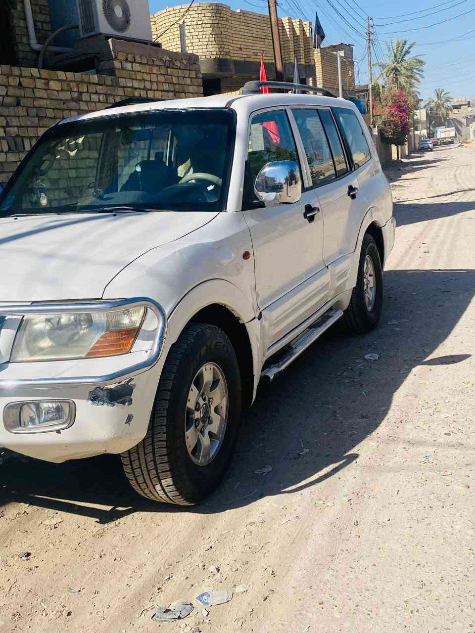 السلام عليكم ورحمة الله
سيارة باجيرو موديل 2002
مكينة 3000
مكينة وكير مكفولة خير من الله
تبريد ثلج 
مريء شفط 
رقم بغداد دولي جديد 
سنويه تنتهي 2029
للاستفسار الاتصال على الرقم ***********
