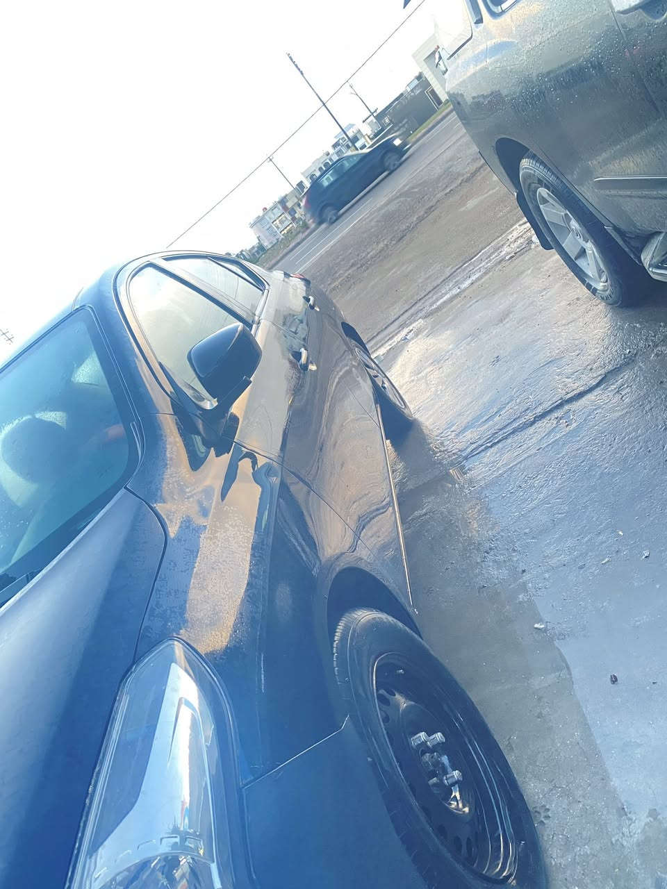 نيسان فيرسا 2018  وارد أمريكي
مواصفات عاديه 

حادث جاملغ وبنيد مصلح ما مبدل 
طخمه بجنطه واضحه بصوره 

سياره جاهزه لشارع كير مكينه جدد صدر جديد 

مكان سياره بغداد تقاطع درويش 

سعر 80 ورقه 
صاحبها ابو سنويه ثاني يوم يحول 

***********
