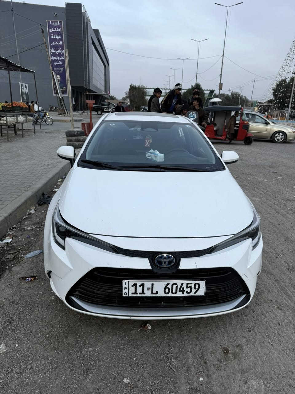 كورلا هايبرد 2024
الشكل الامريكي
مكفولة ماعدى شخوط بسيطة بالدعامية 
السيارة خير من الله
ماشية 31 
ب155 
***********
