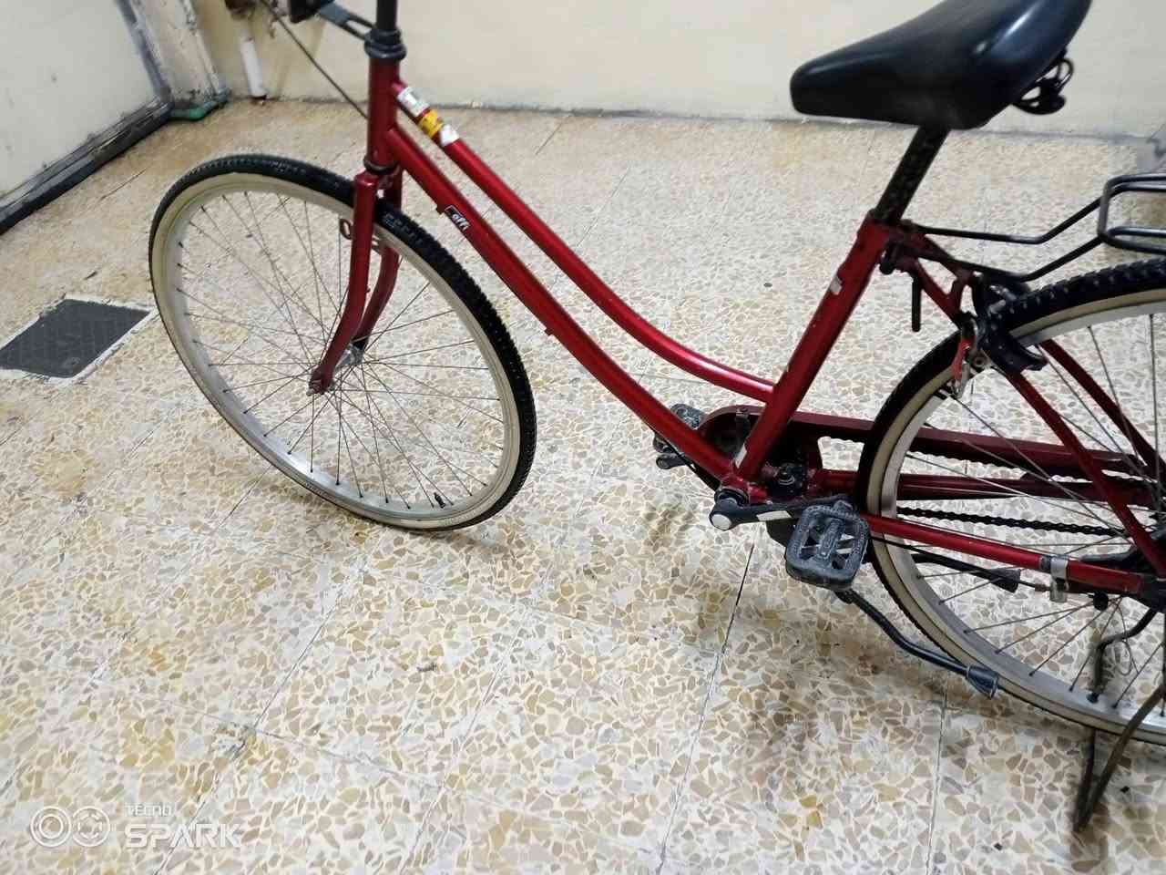 سلام عليكم بيسكل لبيع السعر 90نضيف فول ايذه اكو بيسكل اروس موديل 2018


**إذا كنت صاحب هذا الإعلان وتريد حذفه لأي سبب، رجاءا أرسل رسالة إلى الدعم الفني**