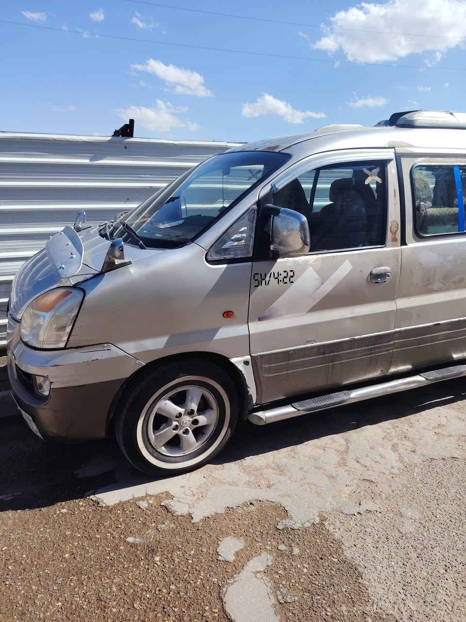 ستاركس 2006 كير جديد محرك خير من الله شواصي مو كلش نضيفه و السياره شوفت عينك بيهة بس الجاملغات الوره خياس الباقي كله نضيف مكاني  بغداد سعر 63 بيهة مجال راعية موجود تويل ثاني يوم وياهة درع امامي ودرع خلفي للتواصل الخاص موجود
***********  مستعجل علا بيعتهة
